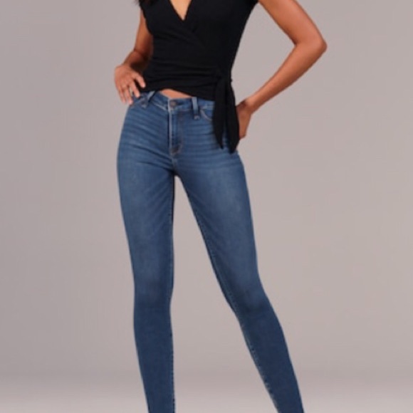 NWOT Abercrombie & Fitch High Rise Jean Legging/Skinny Jean, size 24 medium blue - Picture 1 of 3